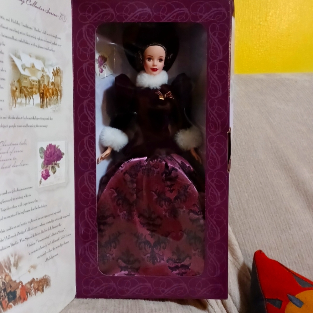 Hallmark Barbie Holiday Homecoming collector Series